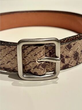Authentic Gap Geniune Leather Snake-Print Belt, Silver-Tone Buckle, Made in USA.